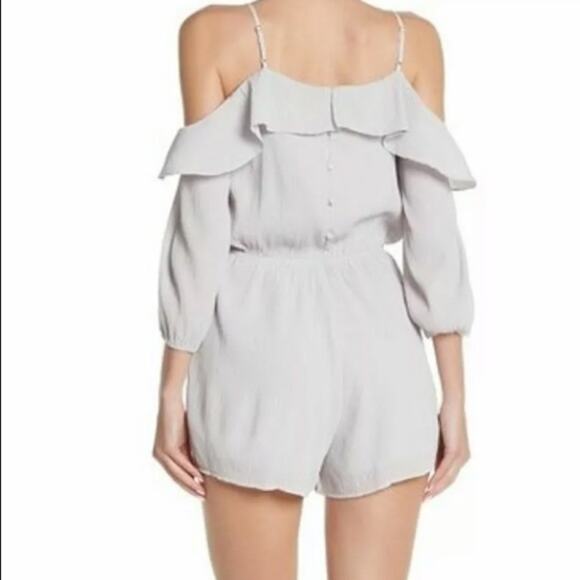 NWT JOA ruffle cold shoulder romper - Picture 3 of 9